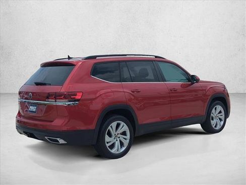 Used 2021 Volkswagen Atlas SE w/ Towing Package FWD image 5