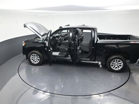 Used 2023 Chevrolet Silverado 1500 LT AWD/4WD image 15