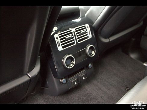 Used 2019 Land Rover Range Rover HSE AWD/4WD image 28