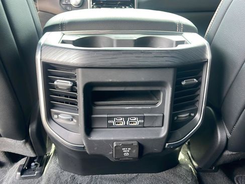 Used 2023 RAM 1500 Laramie AWD/4WD image 34