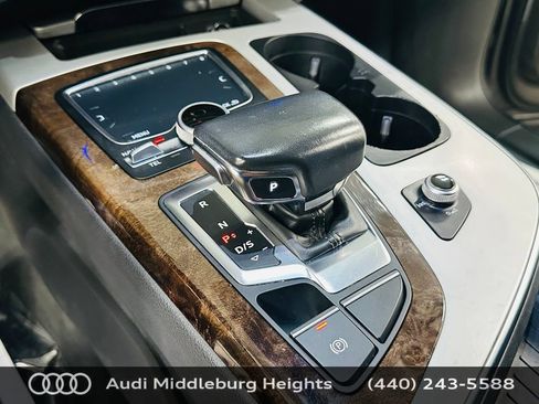 Used 2018 Audi Q7 2.0T Premium Plus w/ Premium Plus Package AWD/4WD image 16