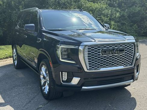 Used 2021 GMC Yukon Denali w/ Denali Premium Package AWD/4WD image 12