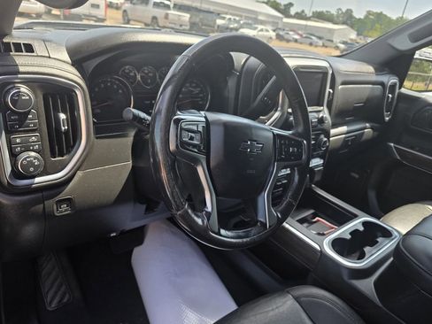 Used 2021 Chevrolet Silverado 1500 LT Trail Boss w/ Convenience Package II AWD/4WD image 8