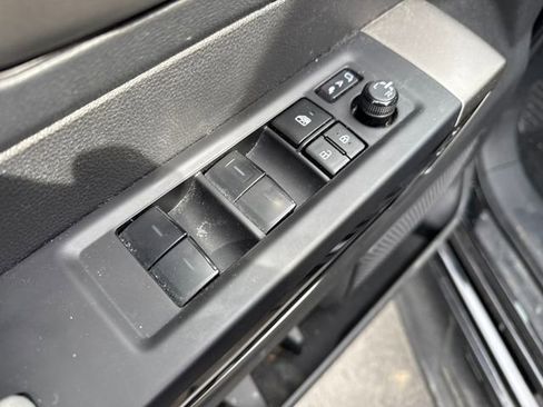 Used 2024 Toyota Tundra Limited image 24