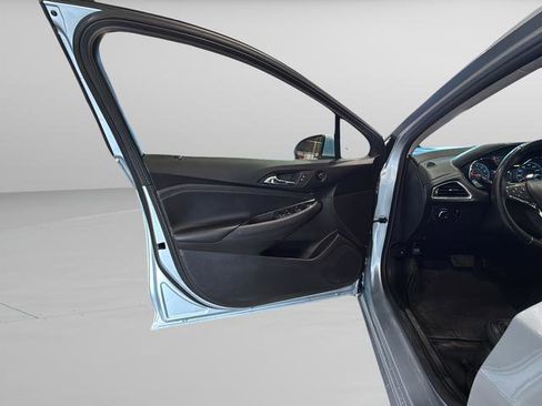 Used 2017 Chevrolet Cruze Premier w/ Enhanced Convenience Package FWD image 34