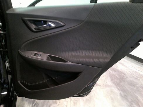Used 2016 Chevrolet Malibu LT image 37
