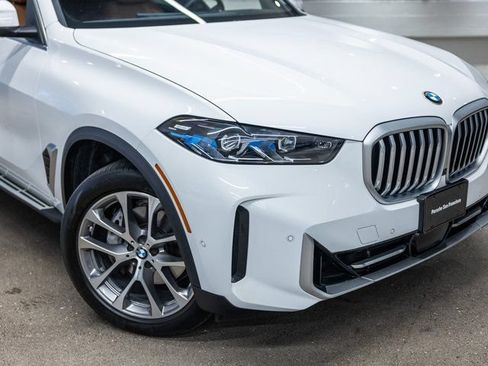 Used 2026 BMW X5 xDrive40i AWD/4WD image 15