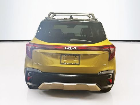 Used 2024 Kia Seltos S AWD/4WD image 6