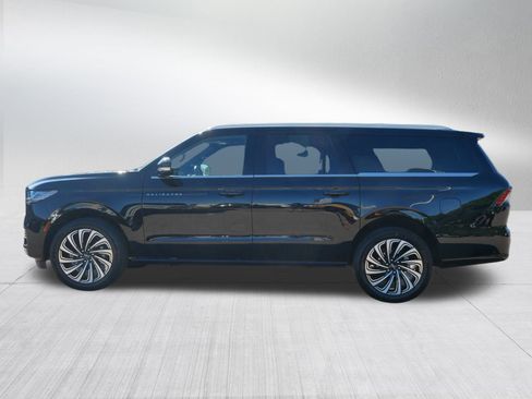 Used 2025 Lincoln Navigator L Black Label image 8