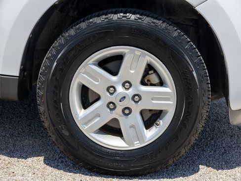 Used 2011 Ford Escape 2WD Hybrid image 22