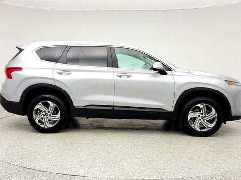 Used 2023 Hyundai Santa Fe SE image 4