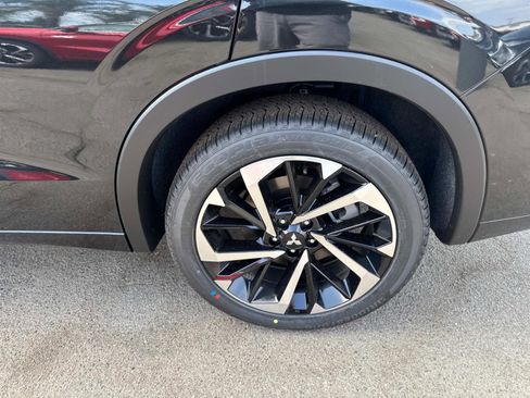 New 2025 Mitsubishi Outlander SEL image 9