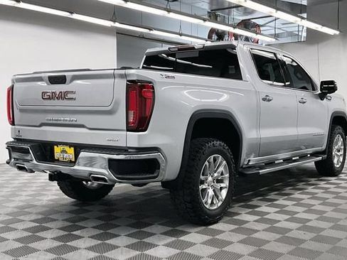 Used 2021 GMC Sierra 1500 SLT w/ SLT Premium Package AWD/4WD image 12