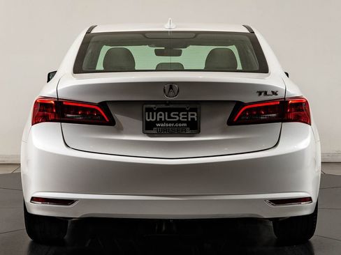 Used 2016 Acura TLX V6 w/ Technology Package FWD image 7