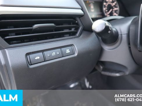 Used 2025 Nissan Altima 2.5 SR FWD image 13