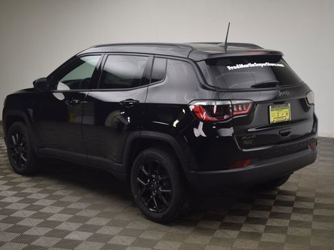 New 2026 Jeep Compass Latitude image 12