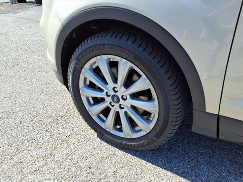 Used 2017 Ford Escape Titanium AWD/4WD image 9