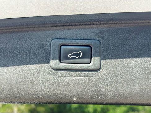 Used 2019 Subaru Outback 2.5i Limited w/ Popular Package #2 AWD/4WD image 14