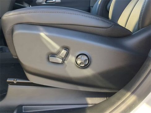 New 2025 Chrysler Pacifica Select image 19