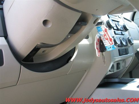 Used 2012 Ford Escape XLT AWD/4WD image 9