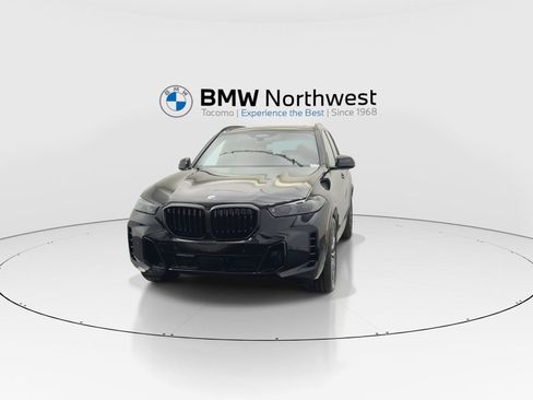 New 2026 BMW X5 xDrive40i w/ M Sport Package AWD/4WD image 8