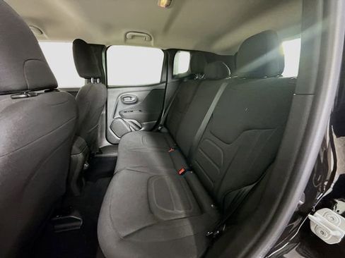 Used 2021 Jeep Renegade Latitude image 22