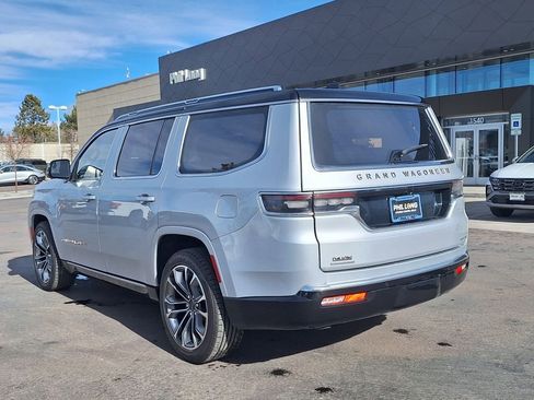 Used 2023 Jeep Grand Wagoneer Series III w/ Rear-Seat Entertainment Group image 5