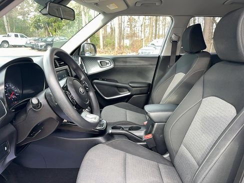 Used 2020 Kia Soul S image 22