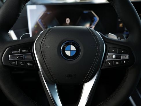 New 2026 BMW X5 xDrive50e w/ Climate Comfort Package image 32