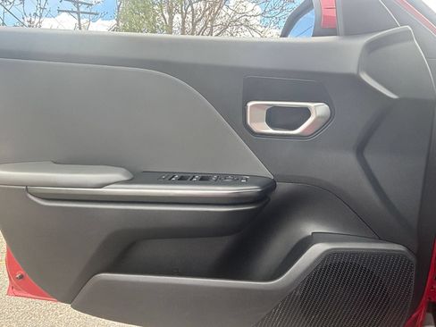 Used 2025 Kia K4 FWD image 18