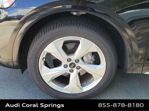 Certified 2023 Audi Q5 2.0T Premium Plus w/ Premium Plus Package AWD/4WD image 23