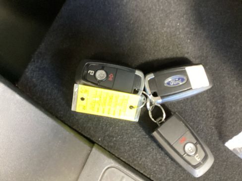 Used 2022 Ford Escape SE AWD/4WD image 28