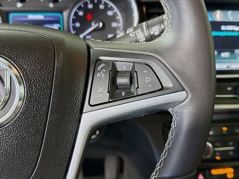 Used 2021 Buick Encore Preferred image 15