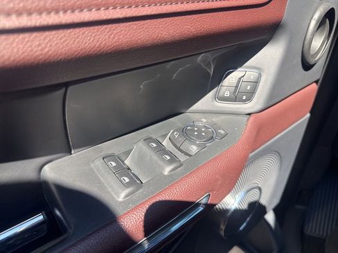 Used 2024 Ford Expedition Max Limited image 6