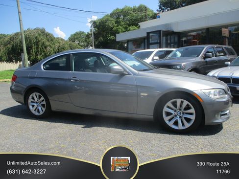 Used 2012 BMW 328i xDrive Coupe AWD/4WD image 4