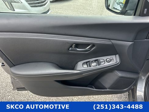 Used 2025 Nissan Sentra S image 12