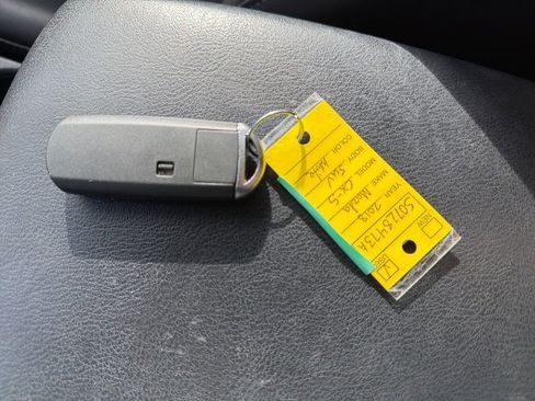 Used 2018 MAZDA CX-5 Touring w/ Preferred Equipment Package image 13