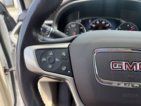 Used 2019 GMC Acadia Denali w/ Technology Package AWD/4WD image 22