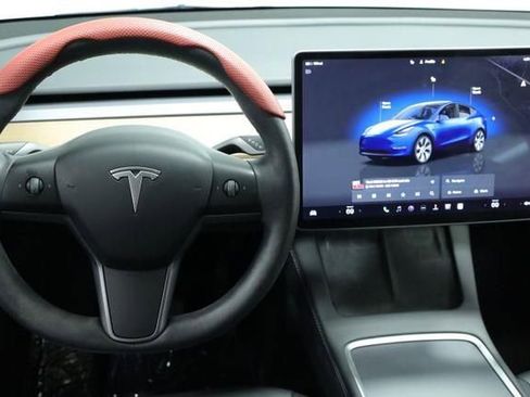 Used 2023 Tesla Model Y Long Range AWD/4WD image 14