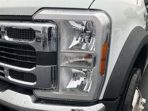 New 2025 Ford F450 XL w/ XL Chrome Package image 9