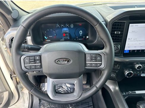 Used 2025 Ford F150 Lariat AWD/4WD image 16