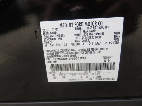 Used 2017 Ford Explorer Platinum AWD/4WD image 38