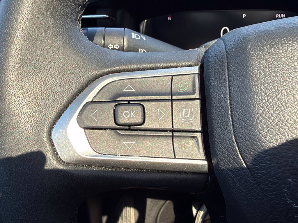 Used 2025 Jeep Compass Limited w/ Elite Group AWD/4WD image 31