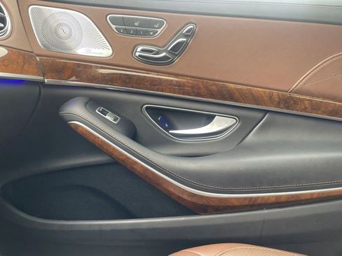 Used 2016 Mercedes-Benz S 550 4MATIC Sedan image 16