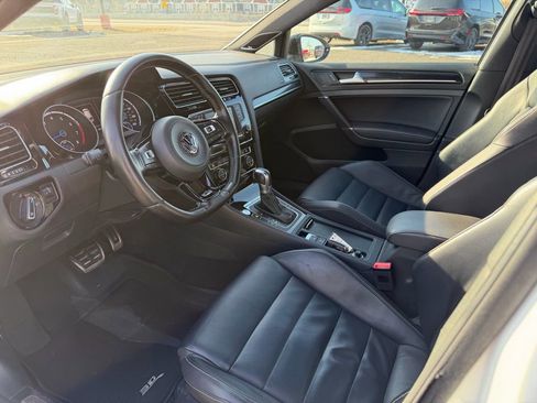 Used 2017 Volkswagen Golf R 4-Door AWD/4WD image 20