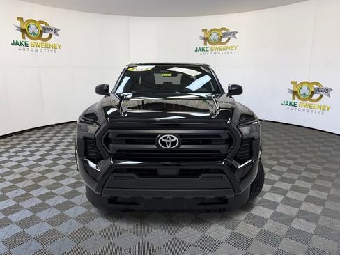 Used 2024 Toyota Tacoma SR image 3