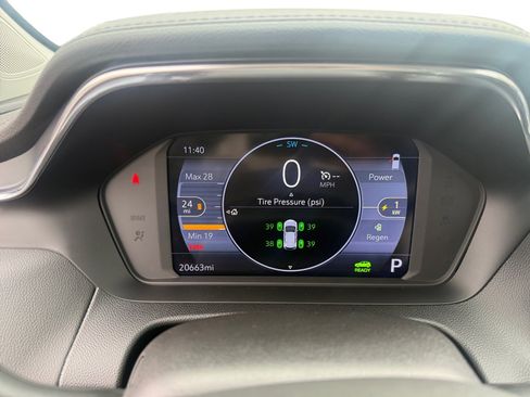 Used 2023 Chevrolet Bolt EUV LT w/ Driver Confidence Package image 11