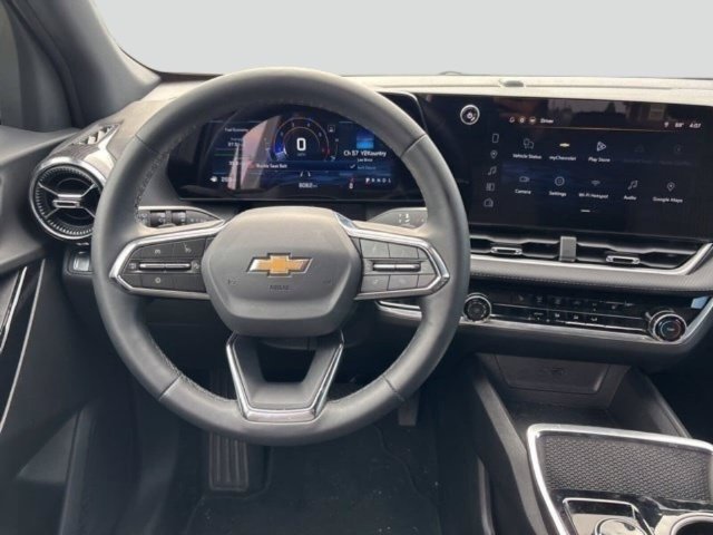 Used 2026 Chevrolet Equinox LT FWD image 12