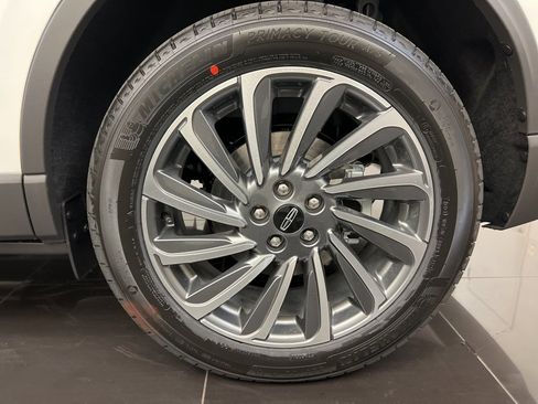 New 2026 Lincoln Corsair Reserve image 7