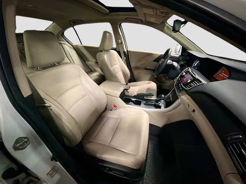 Used 2015 Honda Accord EX-L image 28